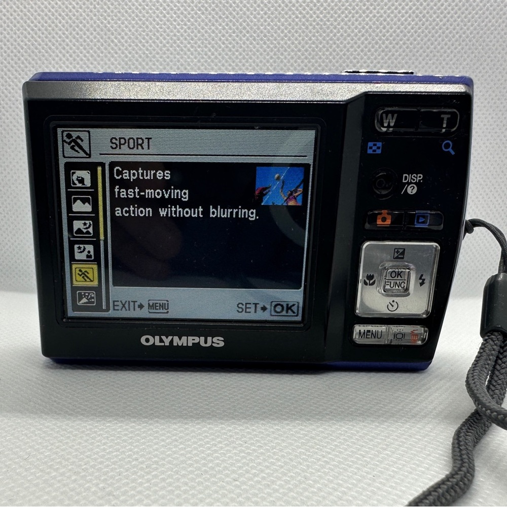 HOST PICK! Only 1 left! Olympus fe-45 10 MP. 3x optical zoom. - Picture 3 of 11